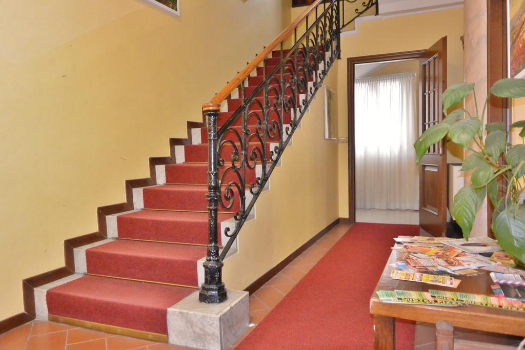 Hotel Trentina Milano Ngoại thất bức ảnh