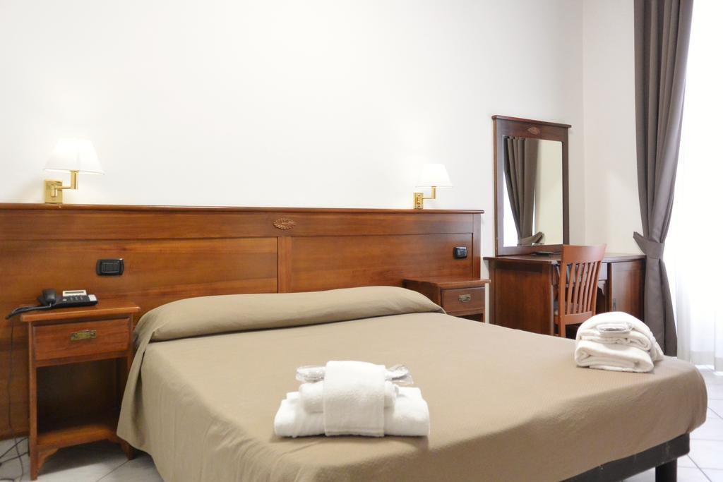 Hotel Trentina Milano Ngoại thất bức ảnh